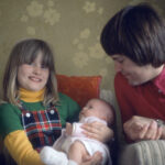 04 TV and daughters Hronn, Tinna 1974